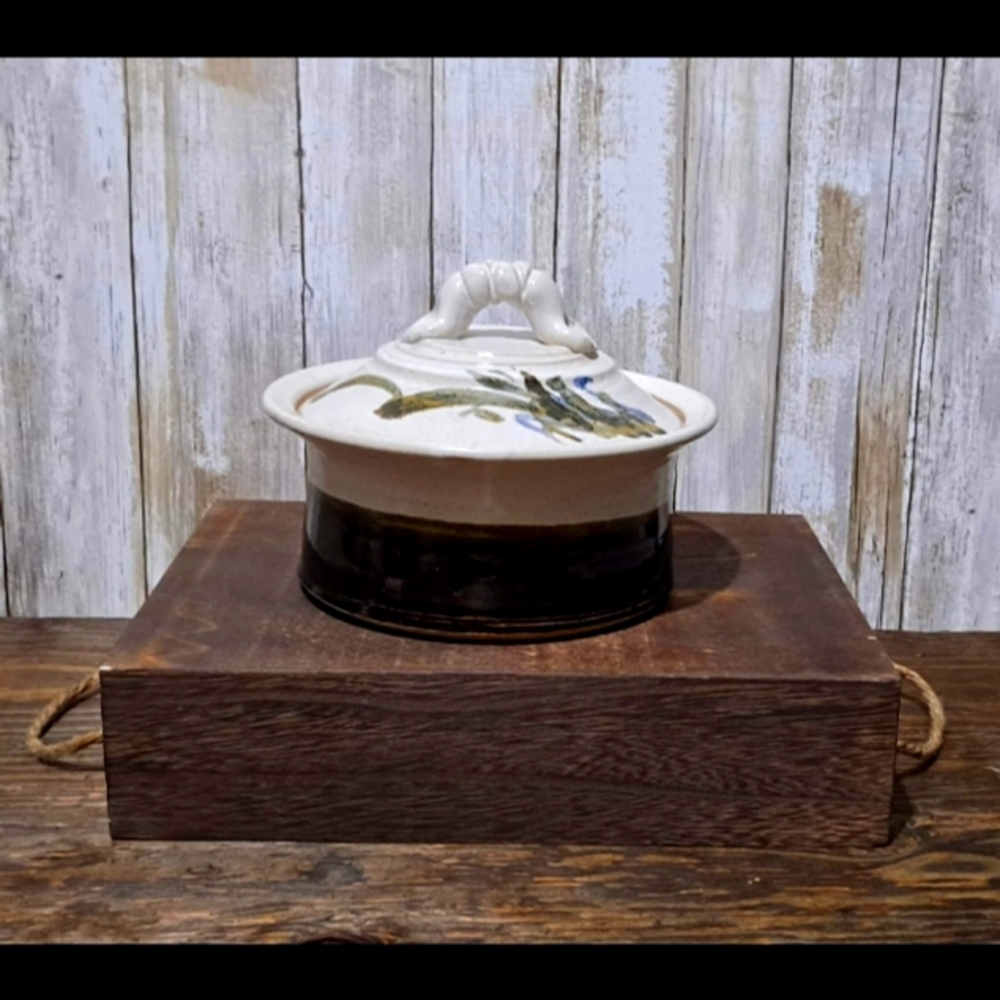 Studio Pottery Kitchen  Baking Casserole Dish w/ Lid 2 Toned Earthy Colors